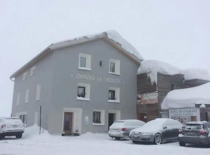 Ospizio La Veduta Hotel *